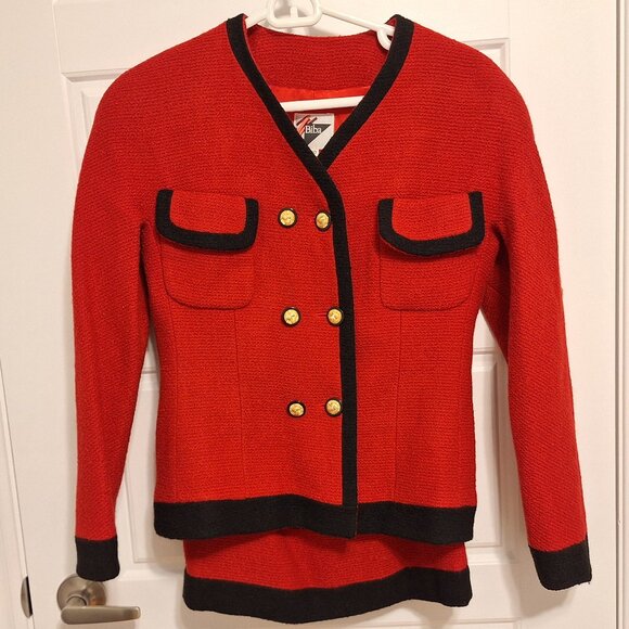 Vintage Biba Wool Suit Red Jacket and Skirt with Gold Buttons from early 1990s - Picture 14 of 16